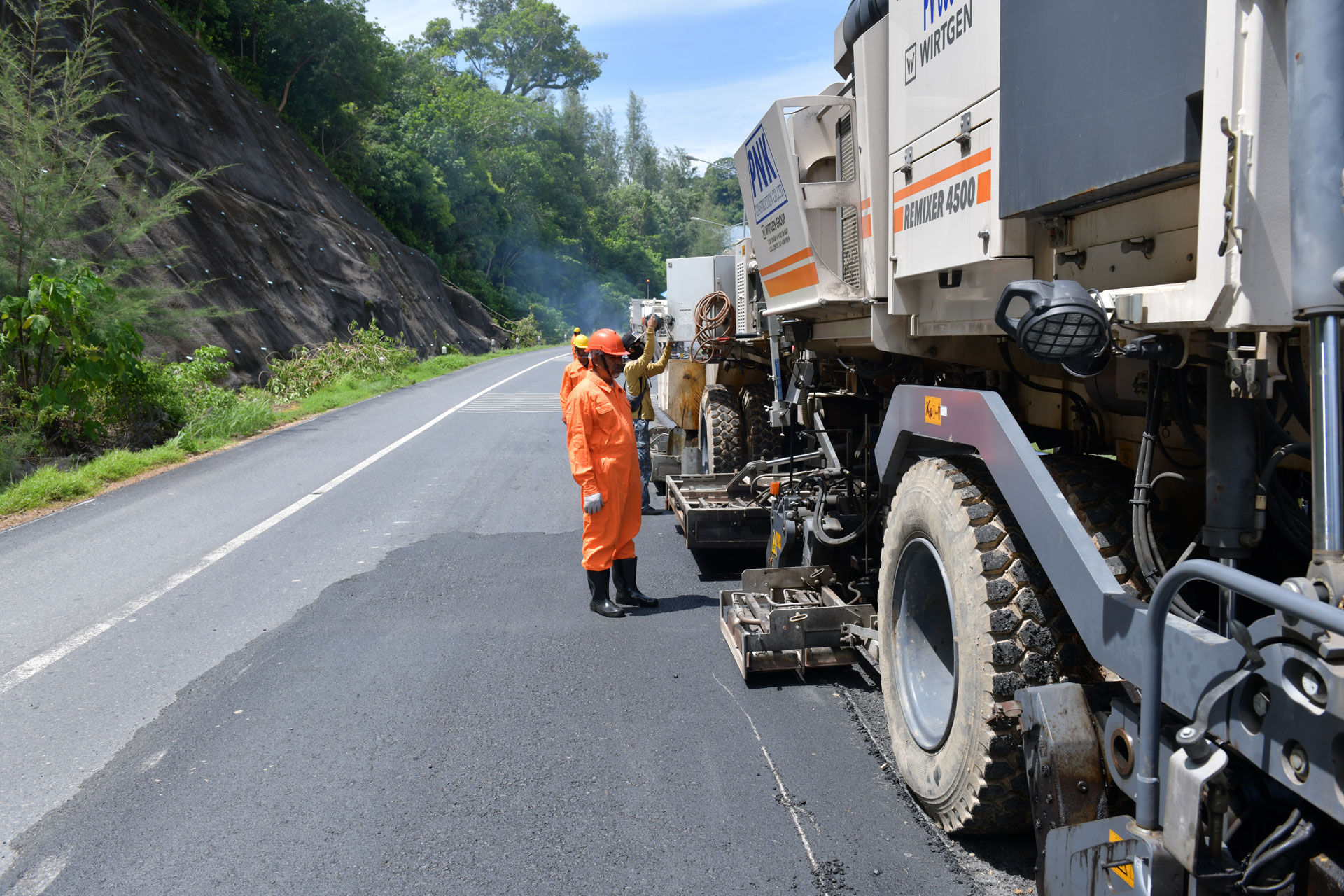 Robotlu Asfalt Yama İşleri
